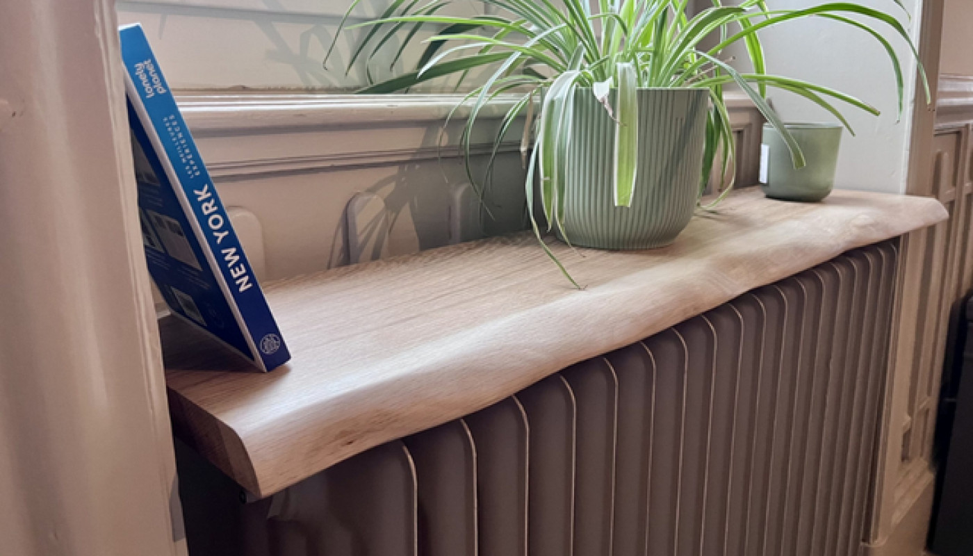 Installez une étagère sur un radiateur de qualité artisanale grâce à Indus 1978 !